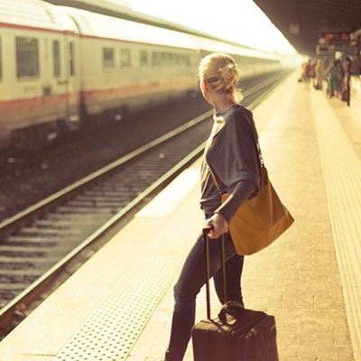 STATION, RAILS, PLATFORM, TRAIN, WOMAN, SLEEPERS, PASSENGER, CARRIAGES, SUITCASE