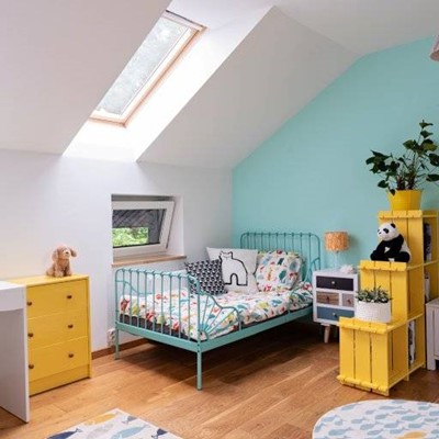 BEDROOM, DRAWERS, FURNITURE, RUG, LAMP, WINDOW, PILLOW, DOG, PANDA, PLANTS, TURQUOISE, YELLOW