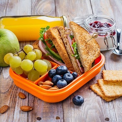 ALMONDS, SANDWICH, LETTUCE, TOMATO, BOTTLE, APPLE, LUNCHBOX, JUICE, HAM, TOASTED, GRAPES, HEALTHY
