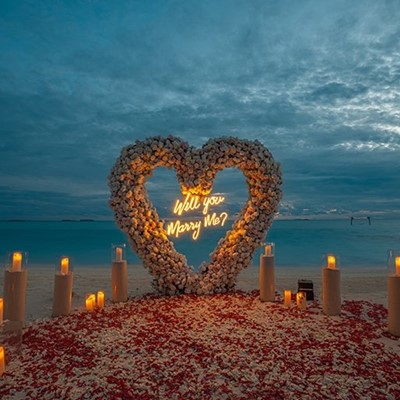 CANDLES, SAND, PROPOSAL, LETTERS, ROSE, HEART, PETALS, OCEAN, SIGN, FLAME, BACKDROP