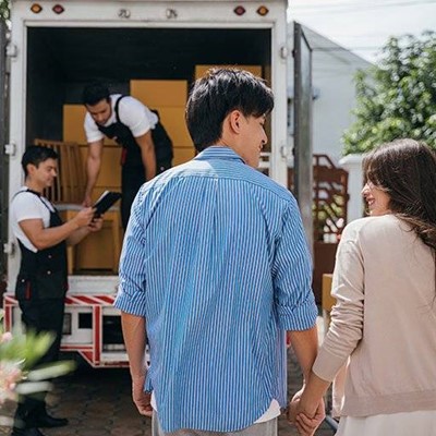 BOXES, TRUCK, STACKED, CLIPBOARD, BELONGINGS, LIGHTS, CARDBOARD, CHAIR, TEAM, TREE, RELOCATING, COUPLE