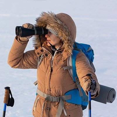 EXPLORATION, SNOW, FREEZING, BUTTONS, BINOCULARS, COAT, HOOD, FUR, MAT, SKIPOLES, BEANIE