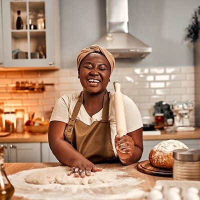 ROLLINGPIN, APRON, SMILE, DOUGH, KNEAD, BAKING, FLOUR, BREAD, KITCHEN, TILES, COUNTERTOP