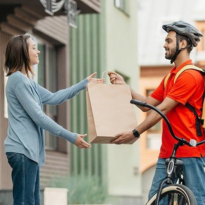HELMET, BICYCLE, SMILE, CARDIGAN, BEARD, DELIVERY, BAG, WATCH, STRAPS, LIGHT, CUSTOMER