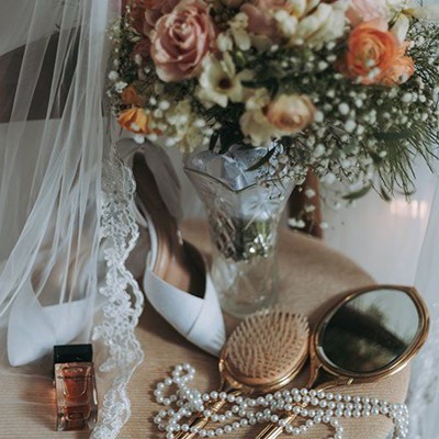 LACE, HAIRBRUSH, PERFUME, BRIDAL, REFLECTION, BRISTLES, PETALS, MIRROR, VASE, FLOWERS, SHOES, BOTTLE