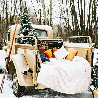 SNOW, CUSHIONS, BLANKET, TRUCK, FLATBED, SUITCASE, WINTER, FOREST, TREE, SKIS, LIGHT, WINDOW