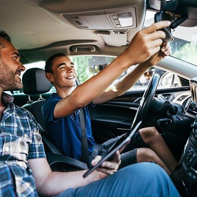 LESSON, SHORTS, VEHICLE, RADIO, DRIVING, STUDENT, INSTRUCTOR, ADJUSTMENT, SEATBELT, MIRROR, DASHBOARD