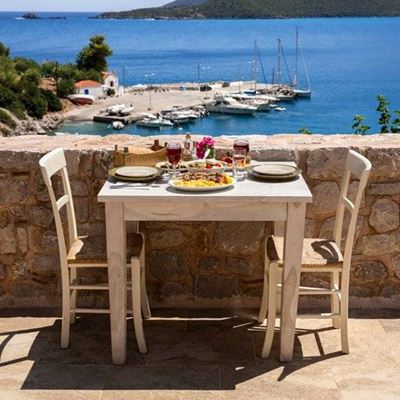 VIEW, WALL, MARINA, BOAT, PLATE, TABLE, CHAIR, MEAL, WINE