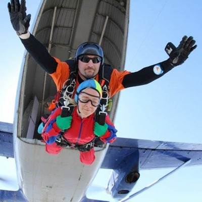 TANDEM, HARNESS, GOGGLES, GLOVES, AIRPLANE, STRAPS, HELMET, THRILL, FREEFALL, SKYDIVING, JUMPSUIT