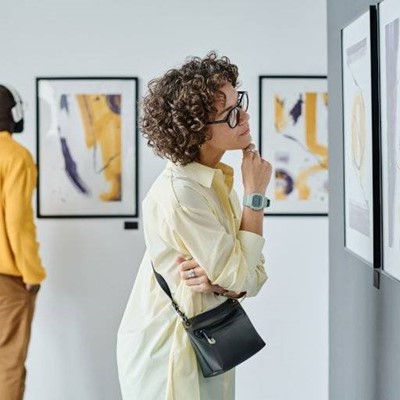 GALLERY, WATCH, STRAP, RINGS, FRAME, HEADPHONES, HANDBAG, GLASSES, ARTWORK, CULTURE, EXHIBITION